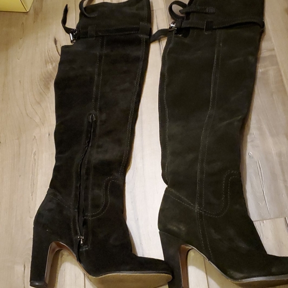 Over the knee Real Suede boots. Hardly worn. Excellent condition - Picture 1 of 4